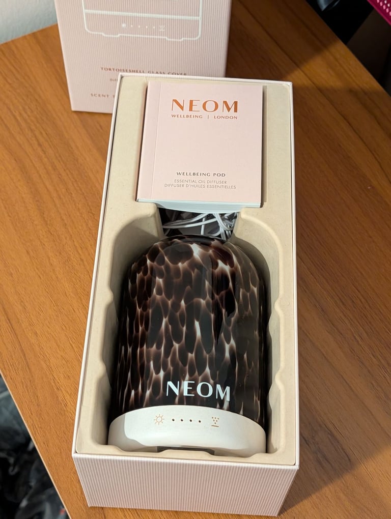 NEOM Tortoiseshell Wellbeing Pod