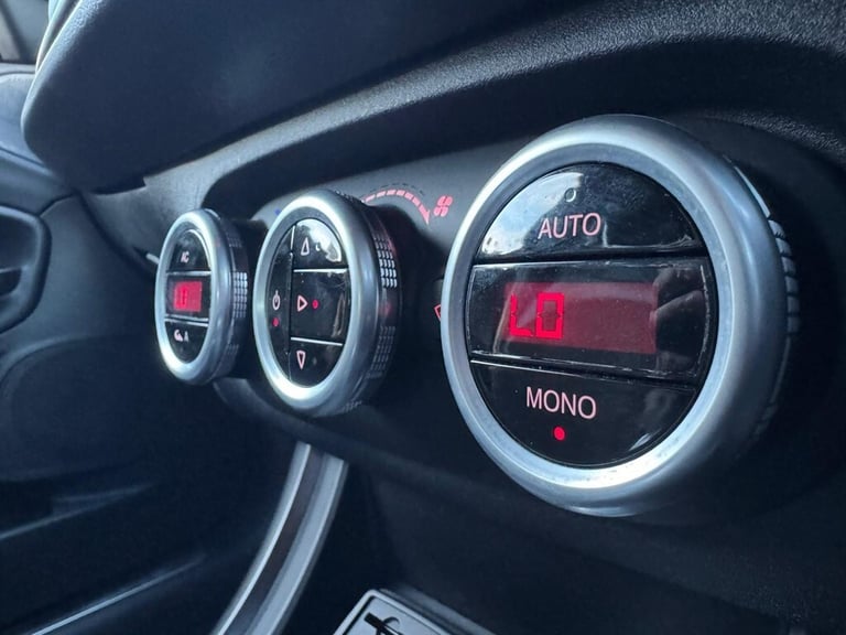 2015 Alfa Romeo Giulietta 1750 TBi Quadrifoglio Verde TCT Euro 6 (s/s) 5dr Hatchback Petrol Autom...