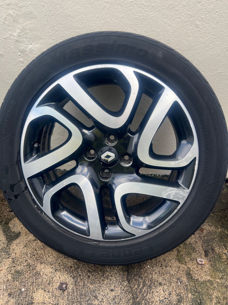 RENAULT  CAPTUR  Mk1 17in, SILVER/BLACK 4 STUD , 5 Double Spoke ,  205/55/17 