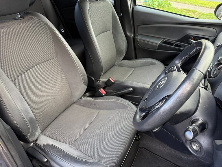 2018 Toyota Yaris VVT-I EXCEL Hatchback Petrol Manual