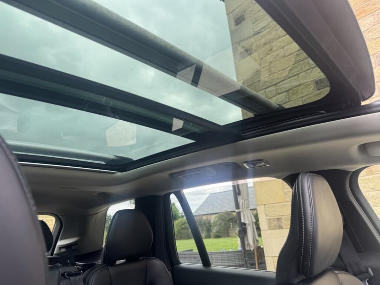 2018 Volvo XC90 T8 2.0 T8 TWIN ENGINE MOMENTUM PRO AWD 5DR Automatic 4x4 Petrol/Electric Automatic