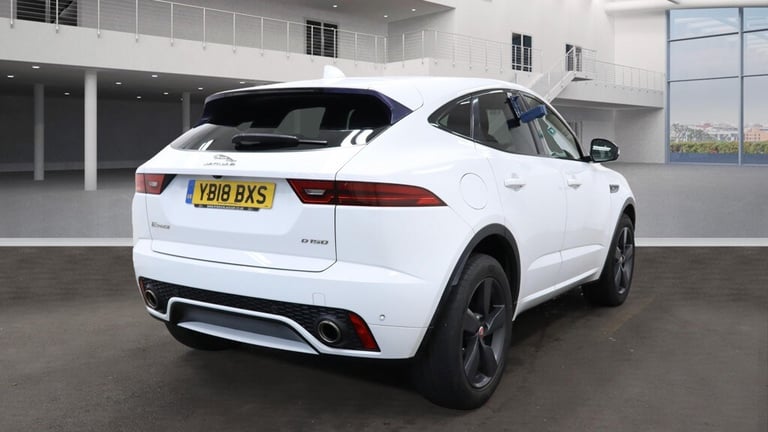 JAGUAR E-PACE 2.0 D150 R-Dynamic S 2018
