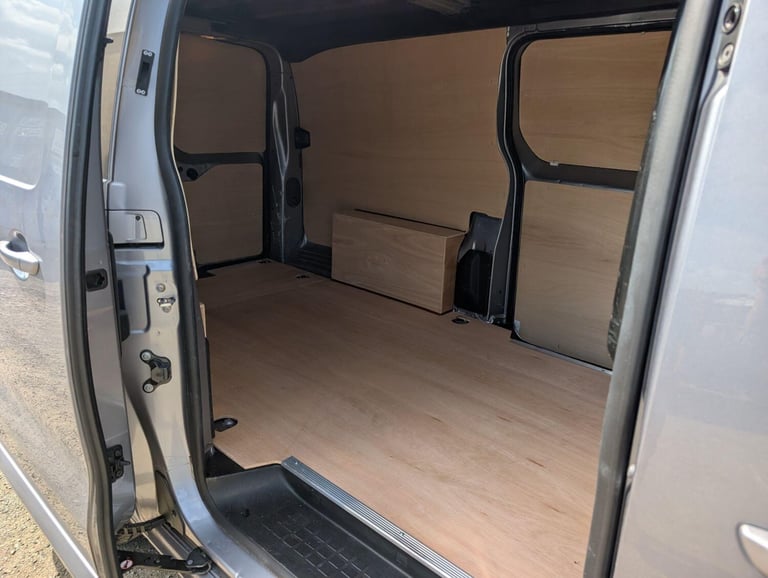 2022 Vauxhall Vivaro 2.0 Turbo D 3100 Sportive L2 H1 Euro 6 (s/s) 5dr PANEL VAN Diesel Manual