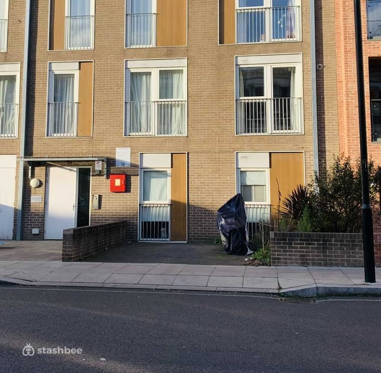 FANTASTIC Parking Space to rent in London (NW6)