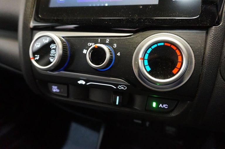 2017 Honda Jazz 1.3 i-VTEC SE Hatchback 5dr Petrol CVT Euro 6 (s/s) (102 ps) Hatchback Petrol Aut...