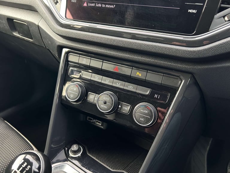 2018 Volkswagen T-Roc 2.0 T-Roc SEL TDI 4Motion 4WD 5dr SUV Diesel Manual