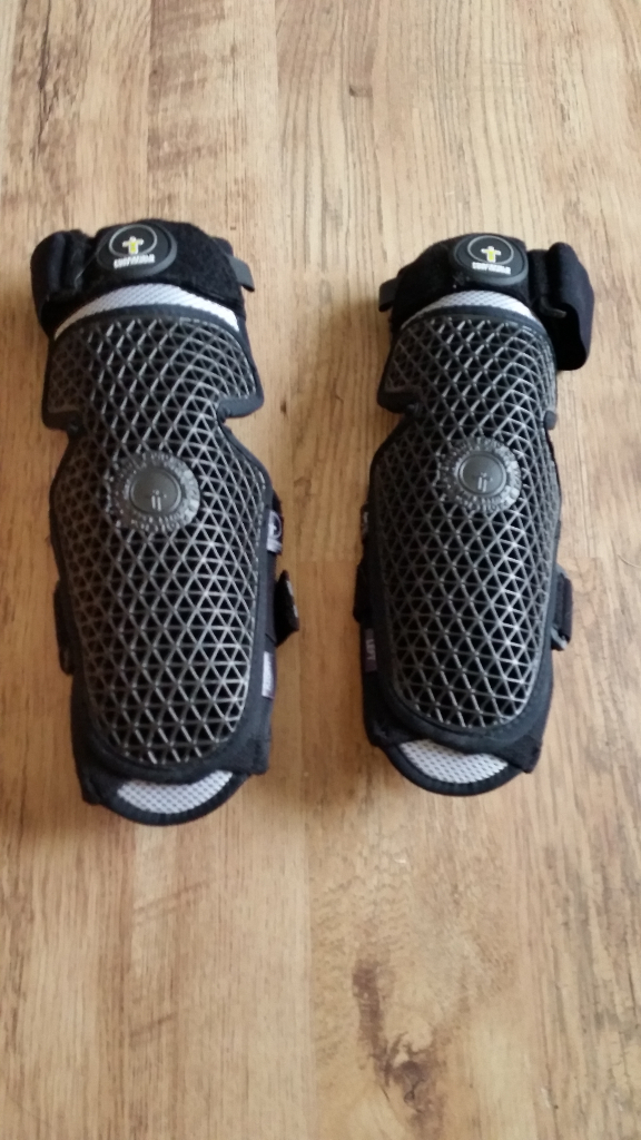 'Forcefield elbow and forearm protector 