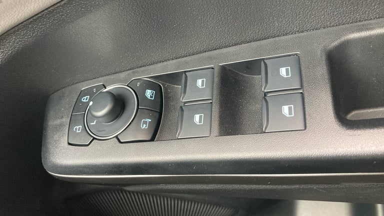 2025 Ford Puma 123kW Premium 43kWh 5dr Auto Electric Hatchback Hatchback Electric Automatic