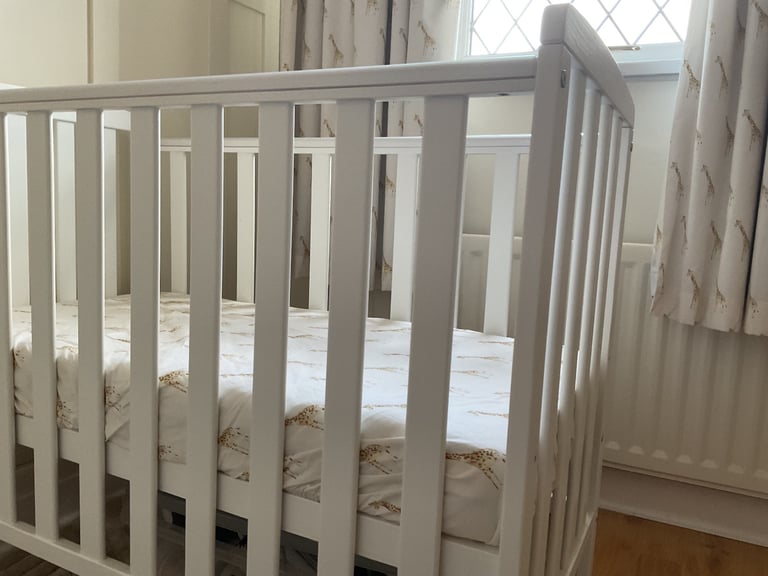 Baby cots with mattress 