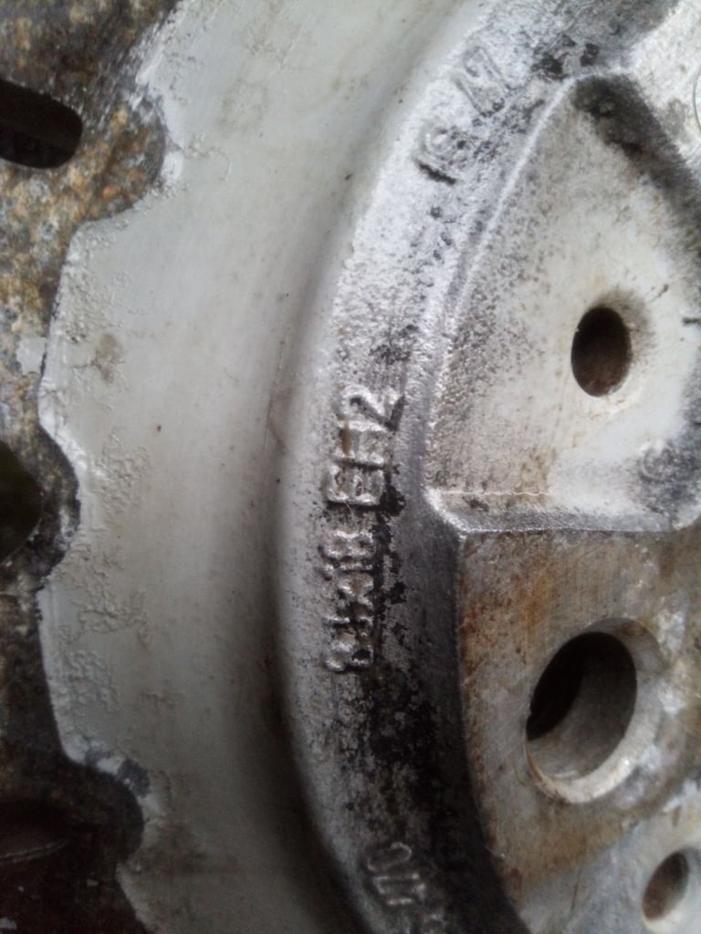  BMW  18" Alloy Wheels E85 E86 E82 Z4 225/40 ZR18 7896490 8j x 18 EH2 SILVER used 