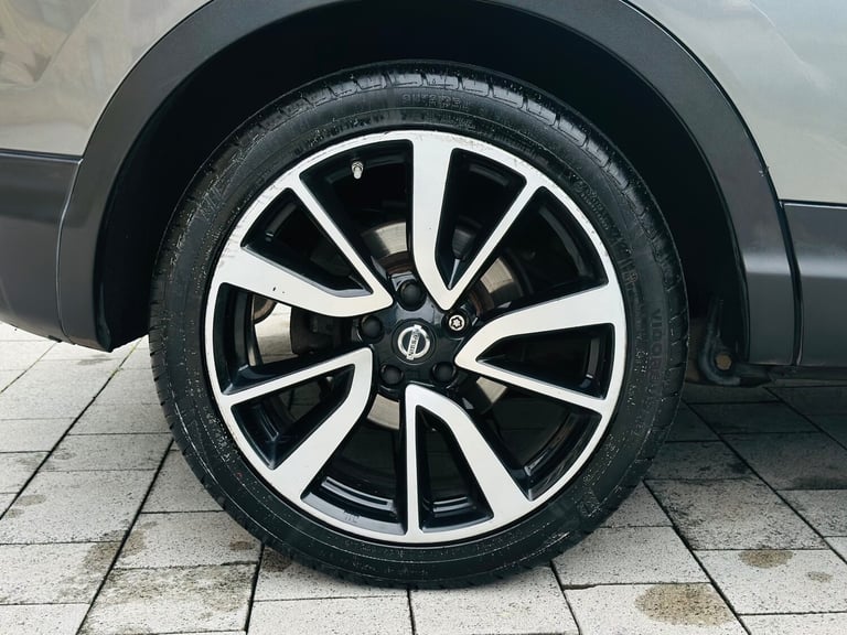 2014 Nissan Qashqai 1.5 dCi Tekna 5dr Diesel