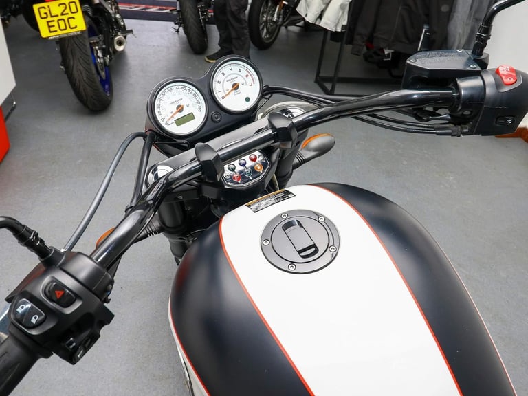 2011 '11 Victory Hammer S. One Owner. Stunning Bike. £8,495
