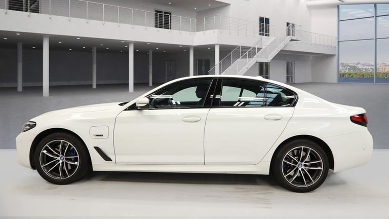 2022 72 BMW 5 SERIES 2.0 530E 12KWH M SPORT SALOON 4DR PETROL PLUG-IN HYBRID STE