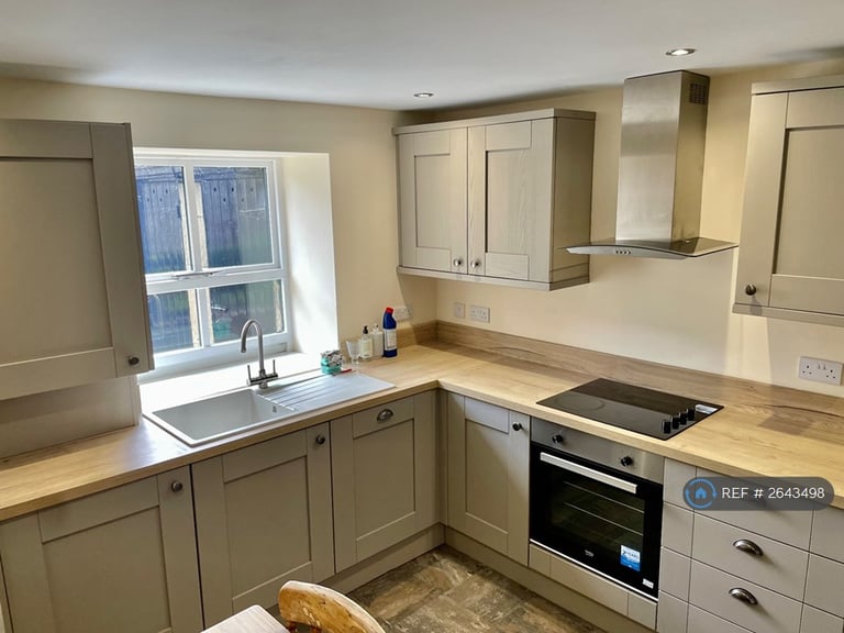 3 bedroom house in Northgate, Heptonstall, Hebden Bridge, HX7 (3 bed) (#2643498)