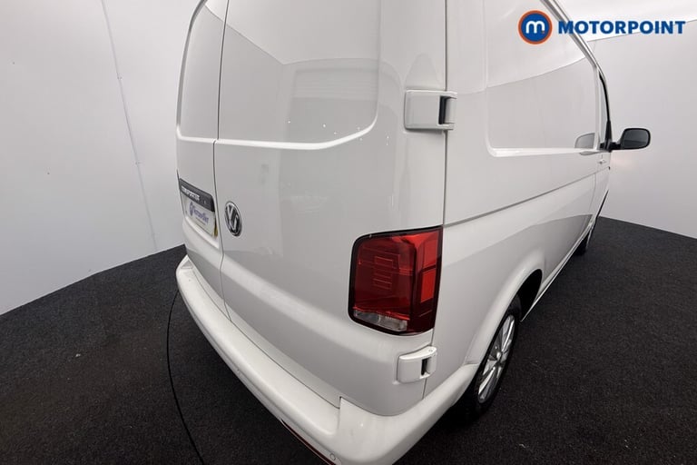 2024 Volkswagen Transporter 2.0 TDI 110 Highline Van PANEL VAN DIESEL Manual