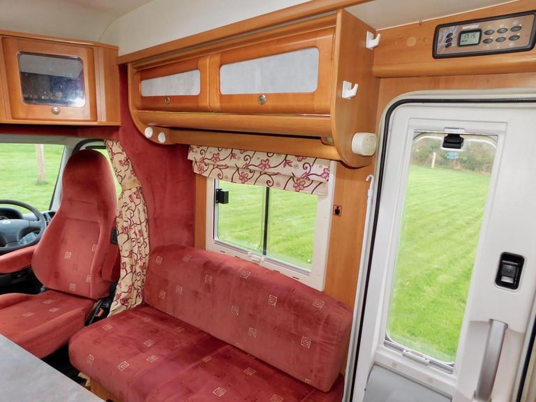 RAPIDO 786F Fiat 2.8 Jtd 4 Berth with Fixed Rear French DOUBLE BED for Sale