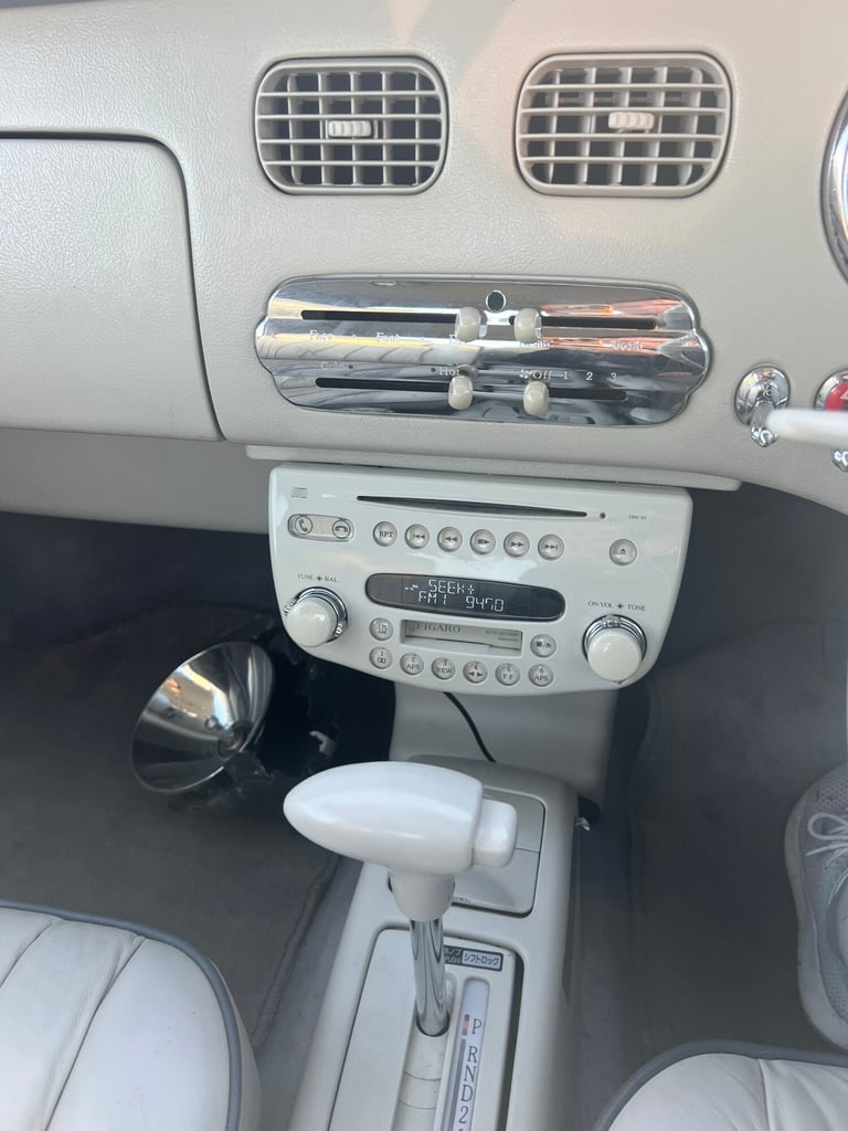1991 NISSAN FIGARO CONVERTIBLE SILVER AUTOMATIC PETROL SALVAGE DAMAGED REPAI CAT