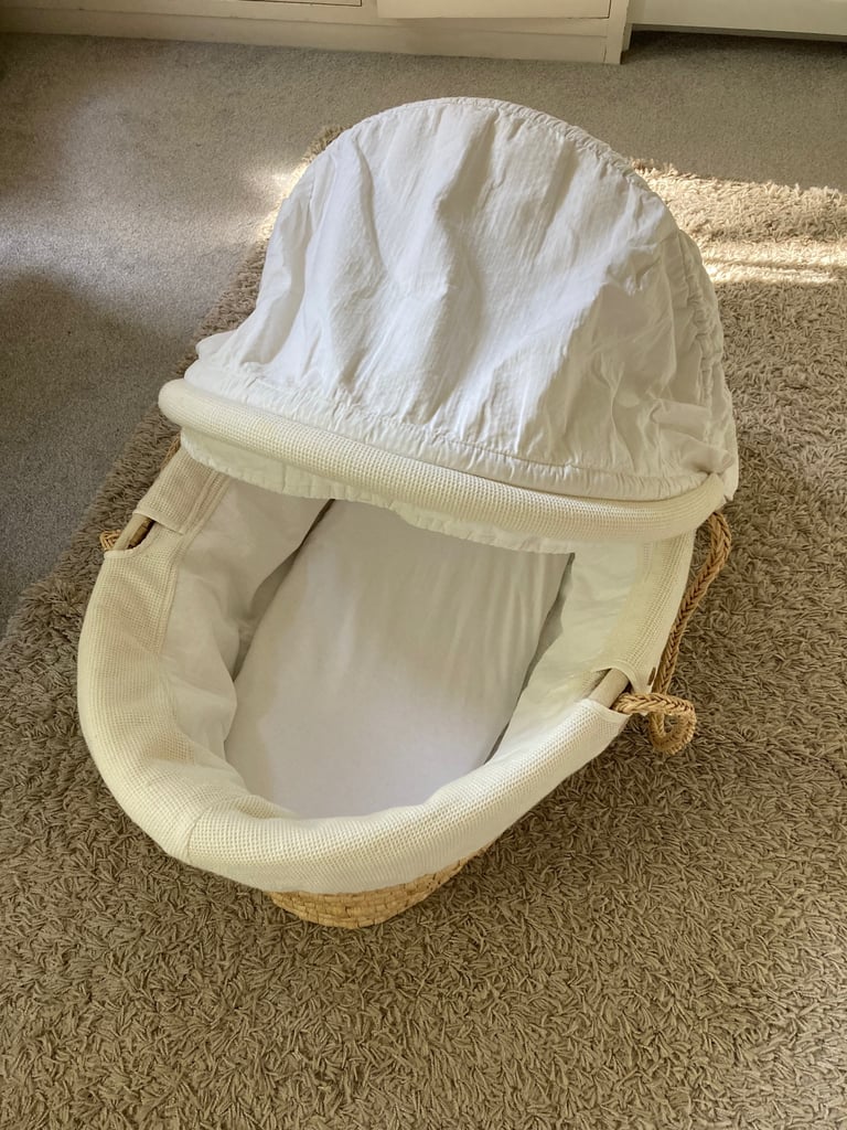 image for Mamas&Papas Moses basket