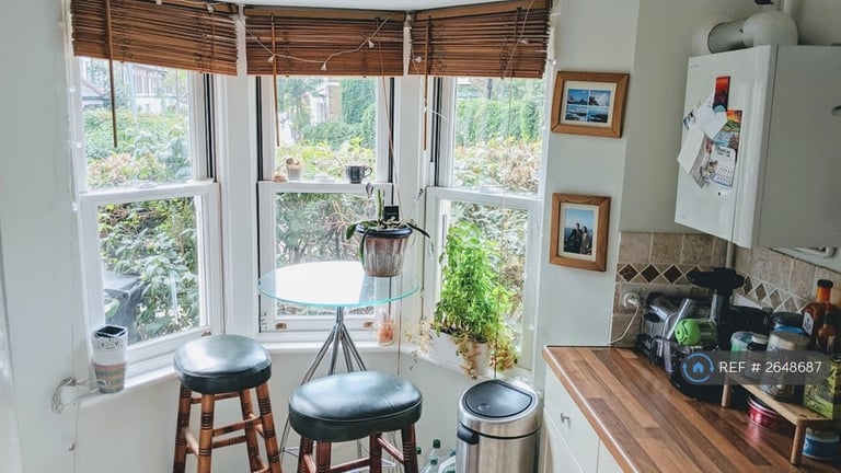 3 bedroom house in Cressingham Road, London, SE13 (3 bed) (#2648687)
