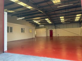 2590 sq ft warehouse to let in popular Bowen Industrial Estate, Aberbargoed. No deposit!