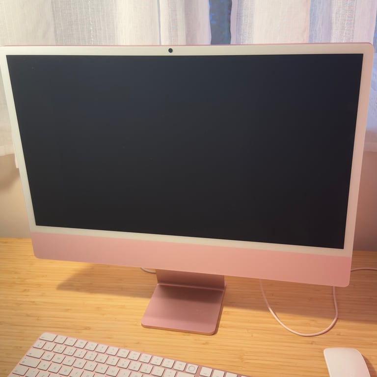  Apple iMac 24-inch, 2024 M4 Processor, 16GB RAM, 256GB SSD, 8‑Core GPU, 4.5K