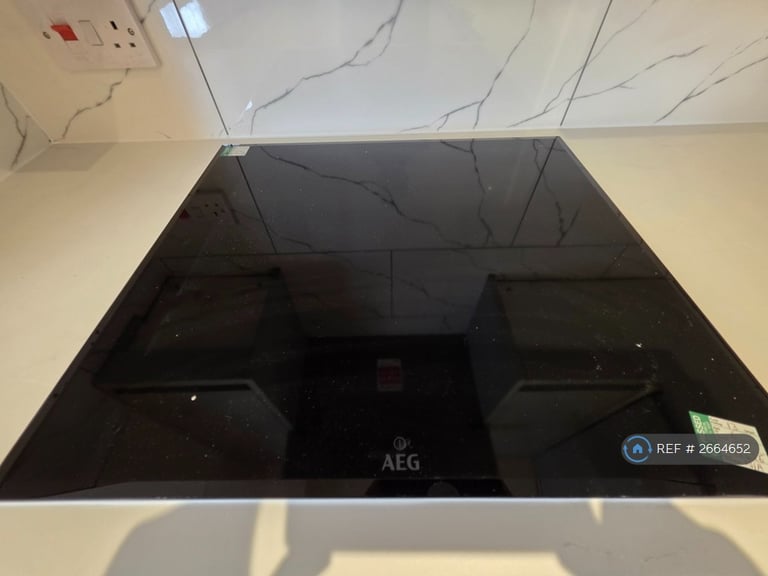 1 bedroom flat in Tomkinson Road, Nuneaton, CV10 (1 bed) (#2664652)