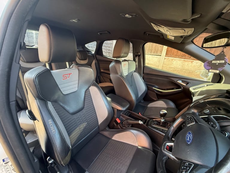 2015 FORD FOCUS 2.0 TDCi 185 ST-2 Diesel 5dr ULEZ EURO 6 CRUISE CONTROL
