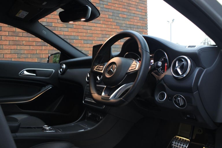 2016 Mercedes-Benz A-Class 1.6 A200 AMG Line (Premium) 7G-DCT Euro 6 (s/s) 5dr HATCHBACK Petrol A...