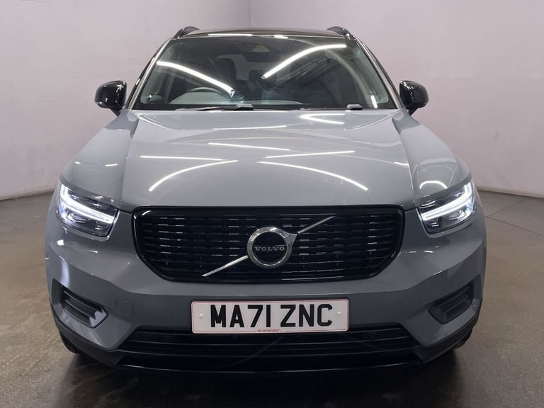 2021 Volvo XC40 2.0 B4 MHEV R-Design SUV 5dr Petrol Hybrid Auto Euro 6 (s/s) (197 ps) ESTATE PETR...