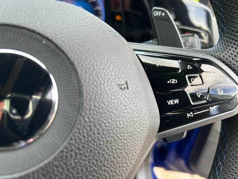 2021 VOLKSWAGEN GOLF MK8 2.0 TSI 320 R 4Motion 5dr DSG