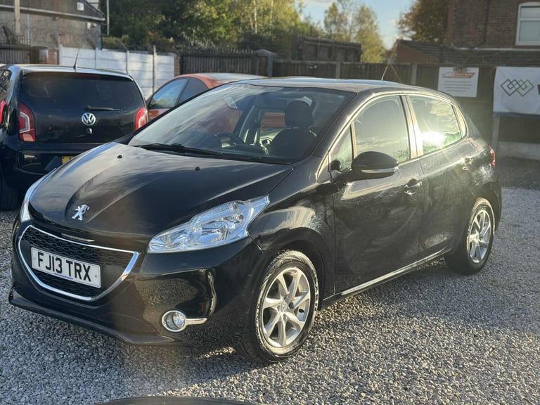 2013 Peugeot 208 1.2 VTi Active 5dr HATCHBACK Petrol Manual