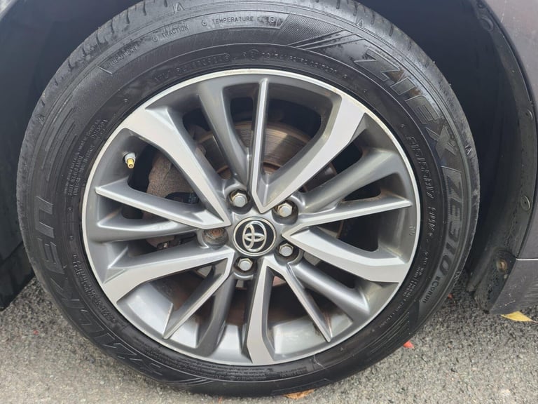 2015 Toyota Avensis 1.6D Business Edition Plus 5dr ESTATE DIESEL Manual