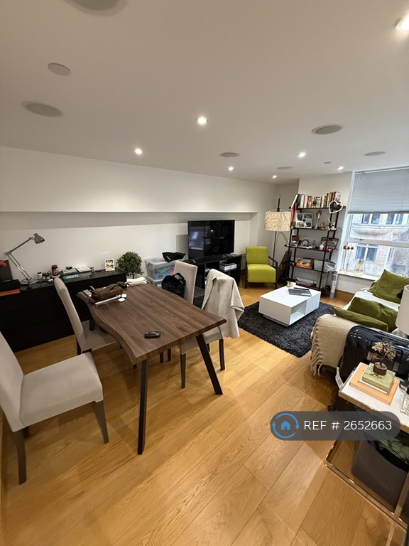 2 bedroom flat in Jerome House, London, NW1 (2 bed) (#2652663)