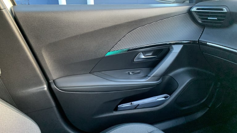 2021 Peugeot 2008 1.2 PureTech Allure SUV 5dr Petrol Manual Euro 6 (s/s) (100 ps) SUV Petrol Manual