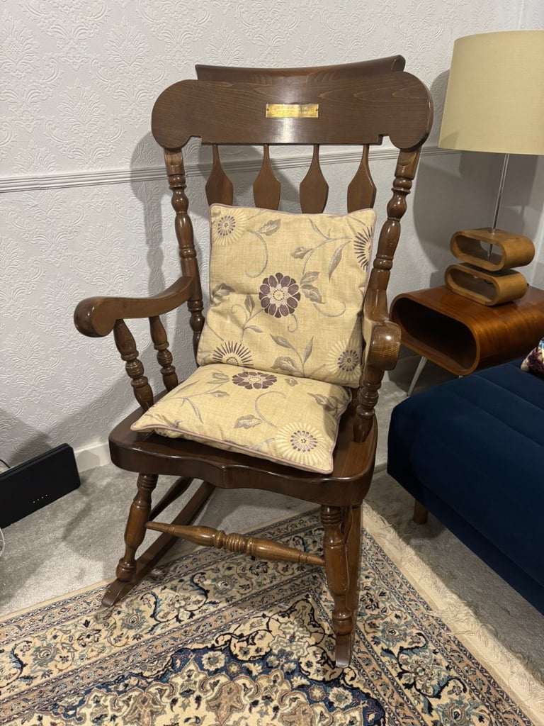 Vintage solid oak Rocking Chair. (rare find)
