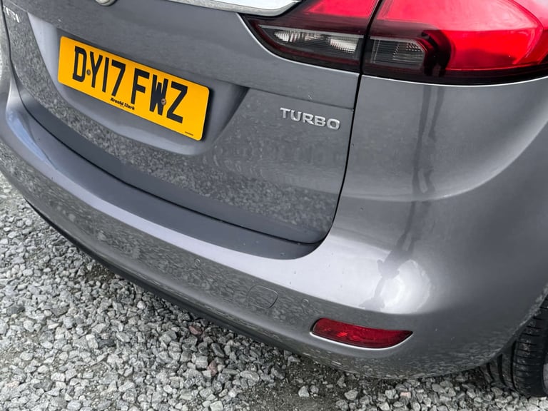 2017 Vauxhall Zafira Tourer 1.4 Zafira Tourer Design T 5dr MPV Petrol Manual