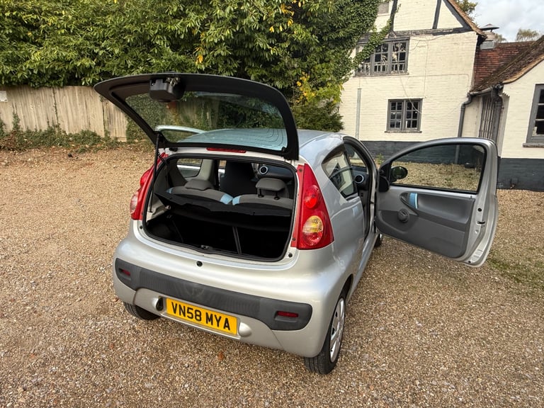Peugeot, 107, New MOT, 2009, Manual, 998 (cc), 5 doors