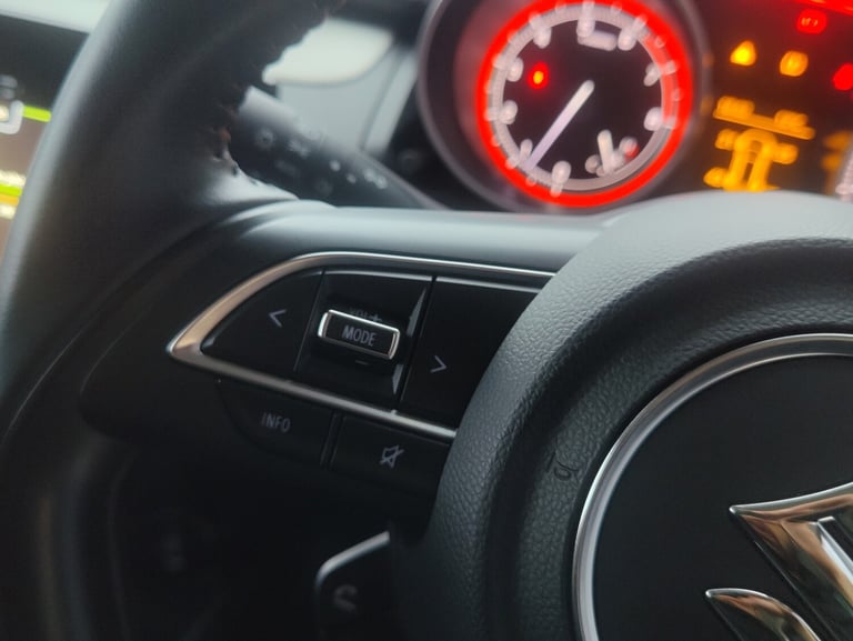 SUZUKI SWIFT; HYBRID; APPLE &amp; ANDROID CAR PLAY; BLUE; ULEZ COMPLIANT;-5 DOOR;