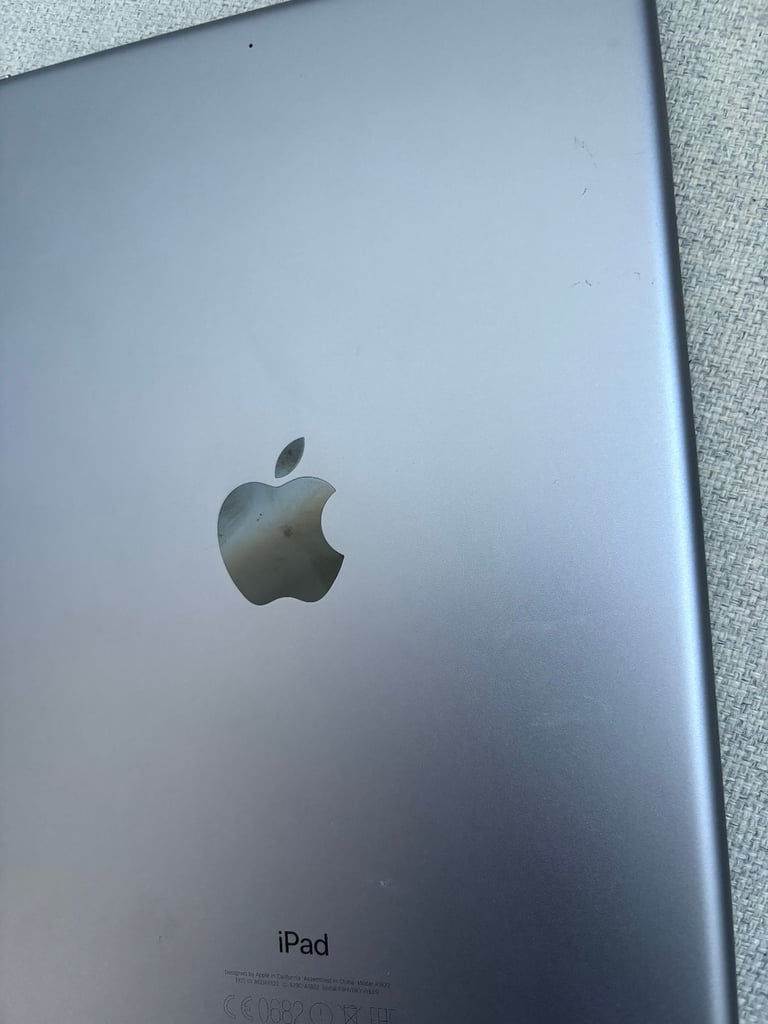 Apple Ipad 5 32GB Ios16 Black Wifi - charger - Very Good Condition - Delivery Available