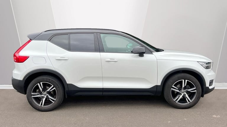 2020 Volvo XC40 2.0 D3 R DESIGN 5dr Geartronic SUV Diesel Automatic