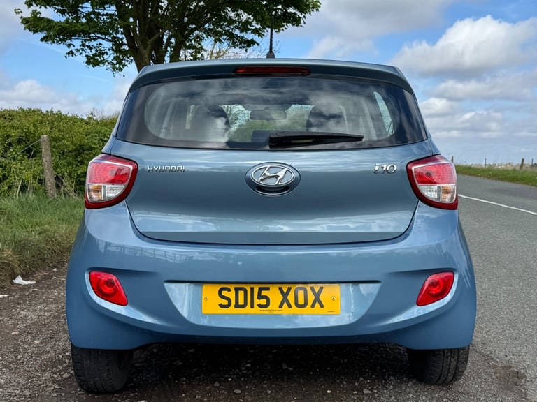 LOW MILEAGE + 2 KEYS