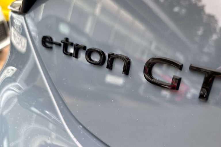 2025 Audi e-tron GT 370kW 105kWh Quattro 4dr Auto Saloon Electric Automatic