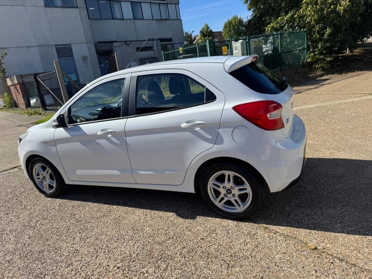 2017 Ford Ka+ 1.2 Ti-VCT Zetec Euro 6 5dr HATCHBACK Petrol Manual