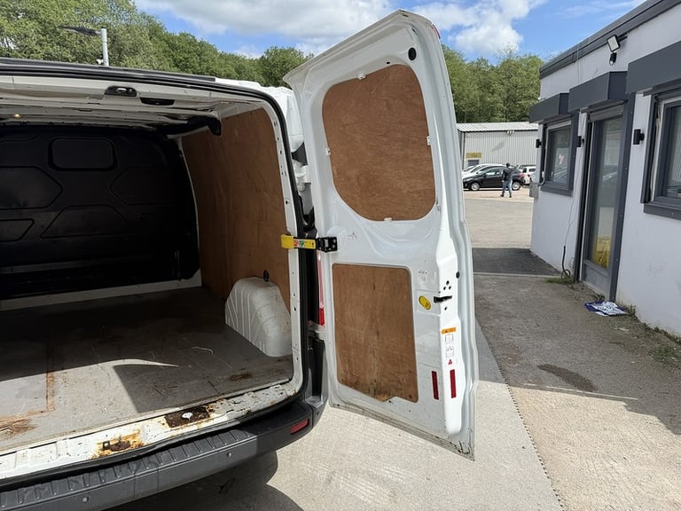 2015 Ford Transit Custom TDCi 270 ECOnetic Panel Van Diesel Manual