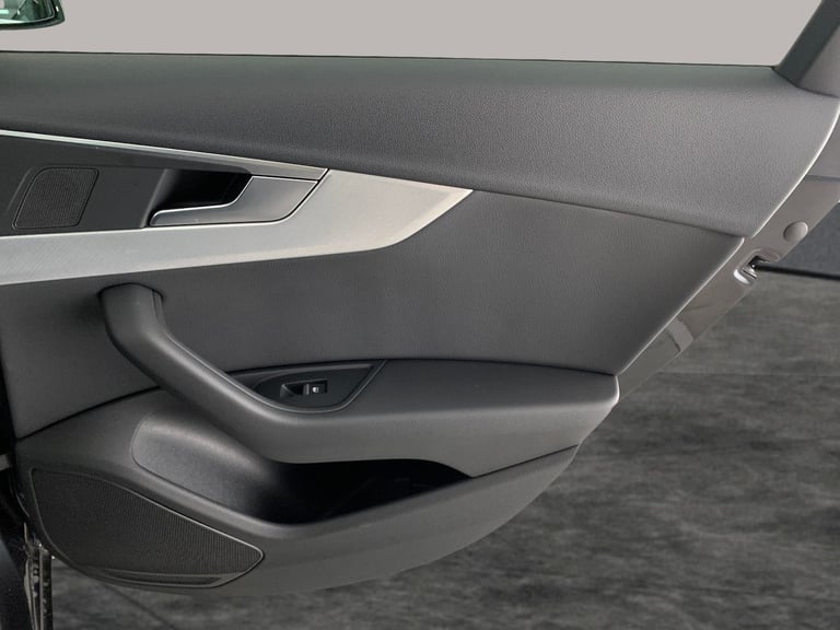 2019 Audi A4 2.0 TFSI 35 Sport Saloon 4dr Petrol Manual Euro 6 (s/s) (150 ps) - XENONS - Saloon P...