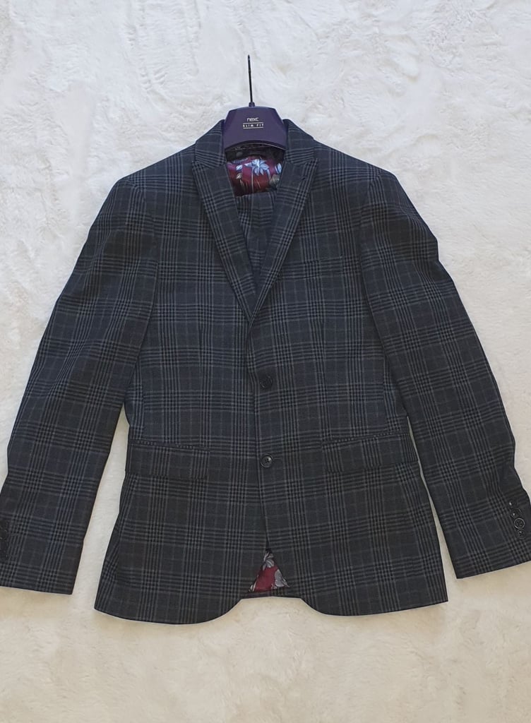 image for NEXT Mens Slim Fit 3 piece suit Dark Grey Checked - Size 36S Jacket, & 32S Trousers 