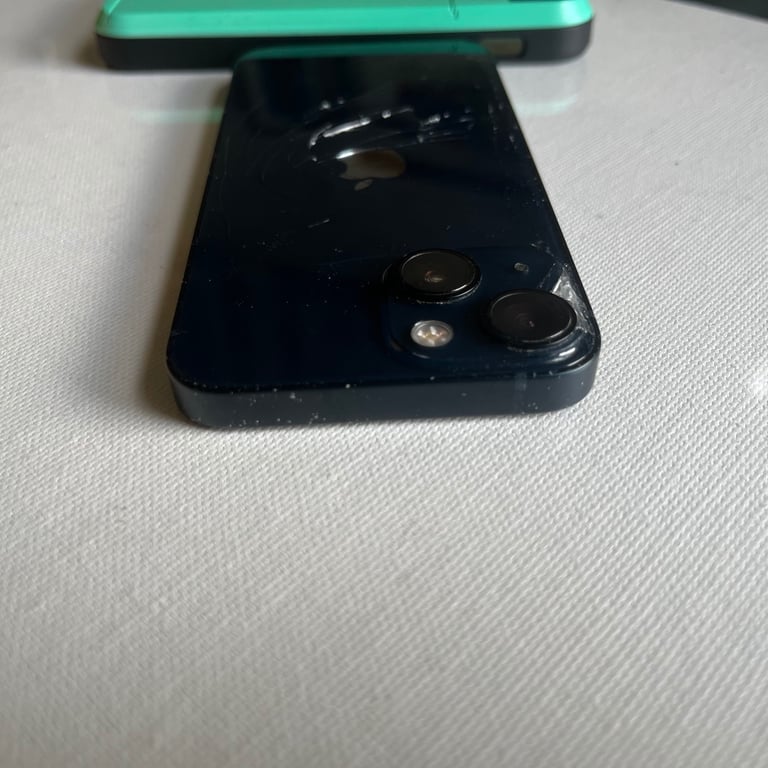 iPhone 13 mini 128gb UNLOCKED 