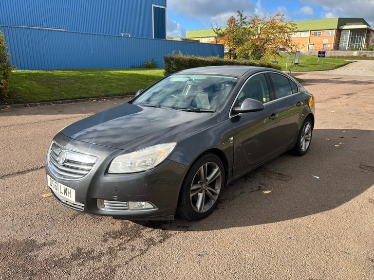 Vauxhall, INSIGNIA, Hatchback, 2011, Manual, 1796 (cc), 5 doors