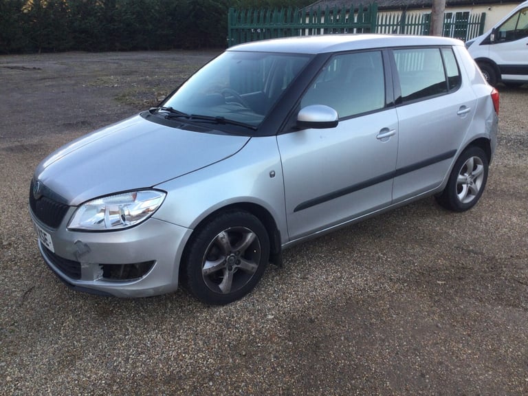 2010 Skoda Fabia 1.2 12V SE 5dr HATCHBACK Petrol Manual - Image 6