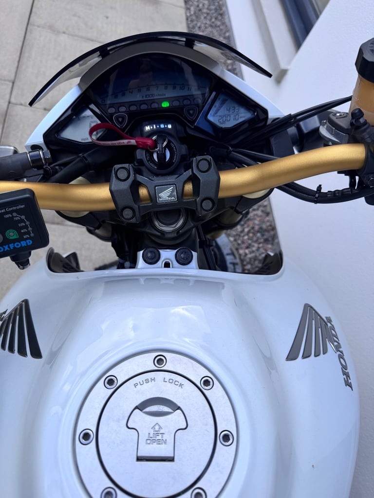 Honda, CB, 2011, 998 (cc)